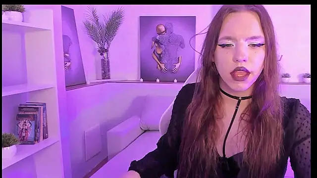 Snapshot of Madison_dolly chatting on March 13, 2026, 9:05 am Madison dolly online show from March 13, 2026, 9:05 am