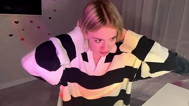 Snapshot of Between_Eeys chatting on February 26, 2026, 3:11 pm Between Eeys online show from February 26, 2026, 3:11 pm