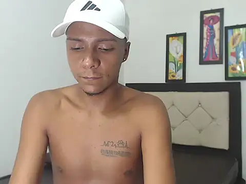 hotboyluxe online show from February 25, 2026, 5:55 pm