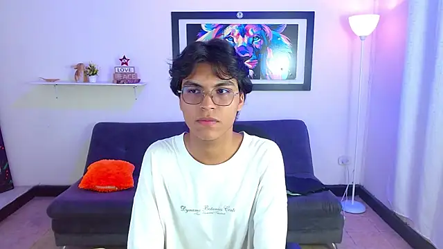 Maecum18 online show from March 4, 2026, 8:26 pm