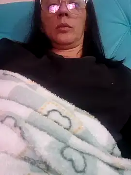 Snapshot of Renataalves chatting on June 18, 2026, 12:22 am Renataalves online show from June 18, 2026, 12:22 am