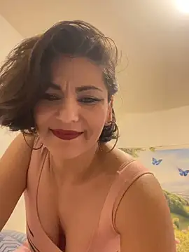 Snapshot of eva_luz chatting on April 18, 2026, 7:58 pm eva luz online show from April 18, 2026, 7:58 pm