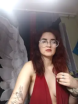 Snapshot of Persefoha chatting on February 9, 2026, 7:29 pm Persefoha online show from February 9, 2026, 7:29 pm