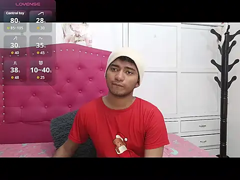 Snapshot of philipsex28 chatting on February 18, 2026, 2:40 am philipsex28 online show from February 18, 2026, 2:40 am