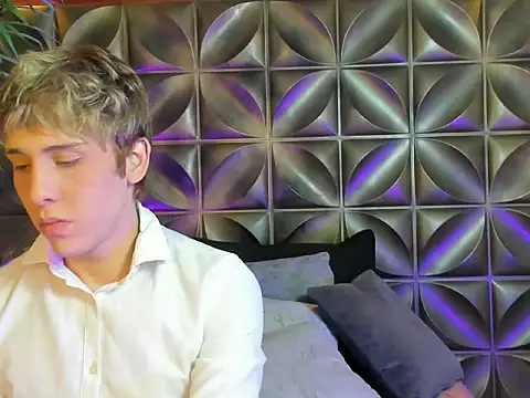 Snapshot of DannyParker_ chatting on February 25, 2026, 5:06 am DannyParker online show from February 25, 2026, 5:06 am