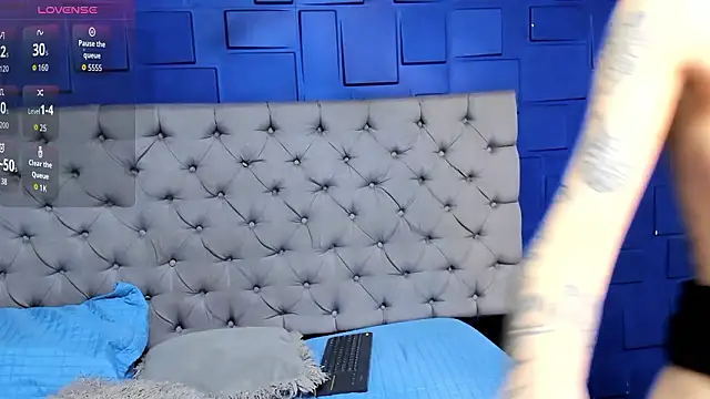 lilith dior online show from March 4, 2026, 12:05 am