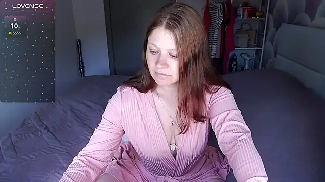 Aleksasamuii online show from June 10, 2026, 8:35 am