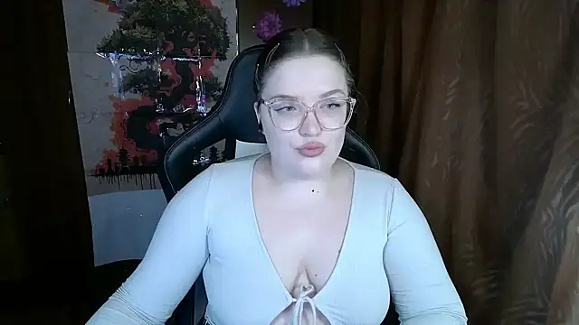 Snapshot of Teasing_Dora chatting on February 26, 2026, 8:19 pm Teasing Dora online show from February 26, 2026, 8:19 pm