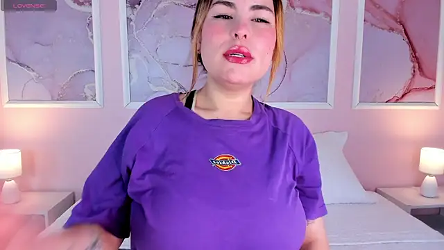 Snapshot of Kennya_Rodriguez chatting on December 23, 2025, 12:08 am Kennya Rodriguez online show from December 23, 2025, 12:08 am