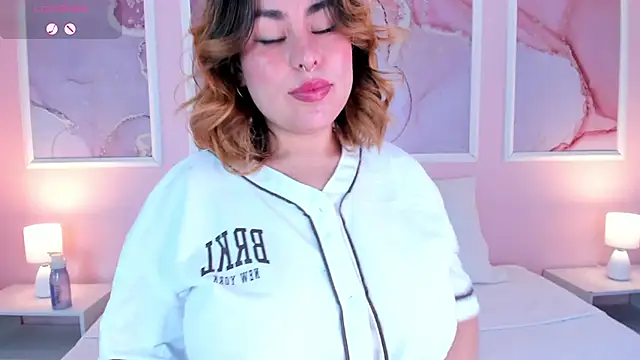 Snapshot of Kennya_Rodriguez chatting on February 8, 2026, 4:05 am Kennya Rodriguez online show from February 8, 2026, 4:05 am