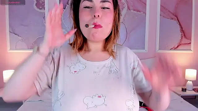 Snapshot of Kennya_Rodriguez chatting on February 10, 2026, 4:27 am Kennya Rodriguez online show from February 10, 2026, 4:27 am