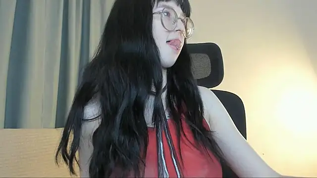 CosmicGleam online show from April 9, 2026, 9:09 pm