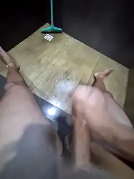 LucasSouza74185 online show from April 8, 2026, 8:53 pm