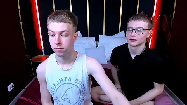 Snapshot of Emmit_Barker chatting on March 31, 2026, 10:59 am Emmit Barker online show from March 31, 2026, 10:59 am