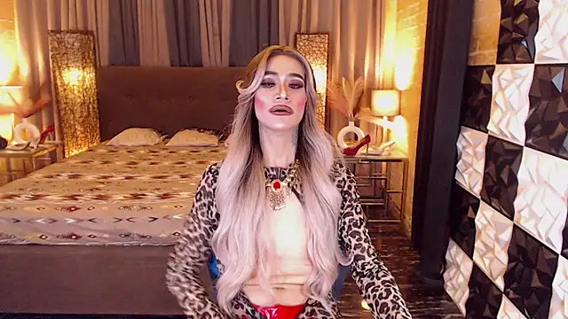 MonstrousCockDiva online show from February 4, 2026, 7:09 pm