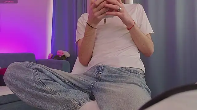 KevinParke online show from March 13, 2026, 11:39 am