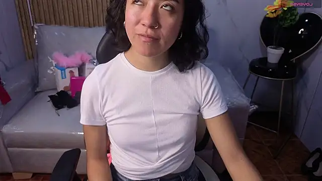 Lynn turner online show from February 19, 2026, 1:07 pm