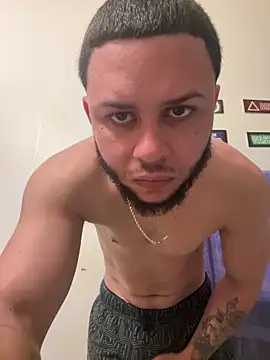 Tu PaPi Favorito online show from February 2, 2026, 2:05 pm