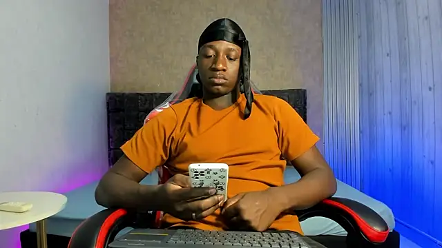 Snapshot of michell_joos chatting on February 10, 2026, 12:42 pm michell joos online show from February 10, 2026, 12:42 pm