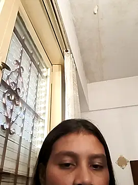 Morochitamika online show from April 24, 2026, 6:54 pm