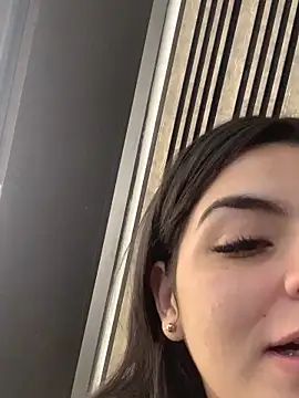 KarelyMitchel online show from April 12, 2026, 12:32 pm