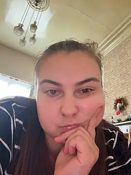Snapshot of AlyaX_X chatting on May 6, 2026, 1:27 pm AlyaX X online show from May 6, 2026, 1:27 pm