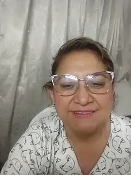 Snapshot of JULIETA_21- chatting on July 2, 2026, 4:29 am JULIETA 21- online show from July 2, 2026, 4:29 am