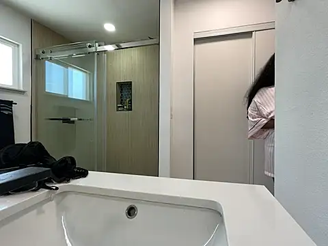 Anadia Starr online show from April 4, 2026, 11:24 pm