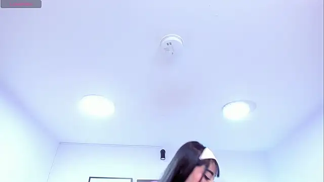 Snapshot of Maddie_Rosee chatting on February 17, 2026, 3:47 am Maddie Rosee online show from February 17, 2026, 3:47 am