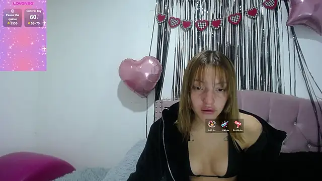 Snapshot of emily_cooper_pym chatting on February 25, 2026, 12:15 pm emily cooper pym online show from February 25, 2026, 12:15 pm