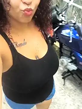 Snapshot of Dree4i20 chatting on February 6, 2026, 3:48 pm Dree4i20 online show from February 6, 2026, 3:48 pm