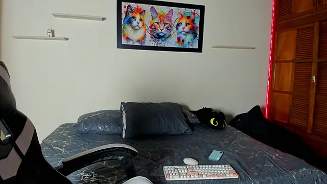 meredit cris23 online show from February 12, 2026, 1:11 am