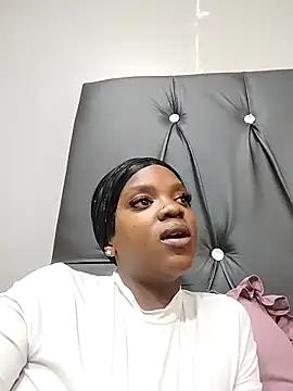 Snapshot of FlameZee chatting on February 16, 2026, 10:33 am FlameZee online show from February 16, 2026, 10:33 am