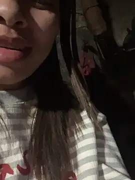 Snapshot of Violin_xue chatting on February 13, 2026, 9:49 am Violin xue online show from February 13, 2026, 9:49 am