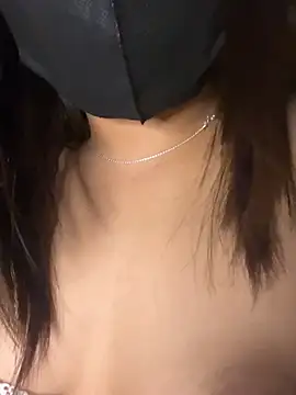 Snapshot of Violin_xue chatting on February 20, 2026, 5:24 pm Violin xue online show from February 20, 2026, 5:24 pm