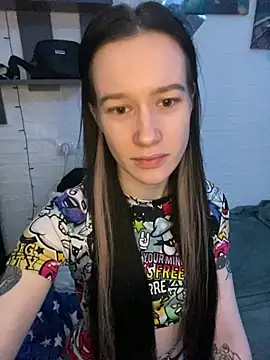 Carolina G0lden online show from April 9, 2026, 9:09 pm