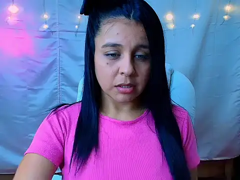 DanielaLati online show from February 1, 2026, 10:08 pm