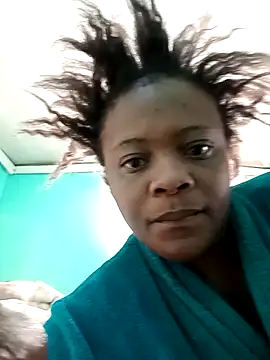 BBWQueenxx online show from May 18, 2026, 6:19 am