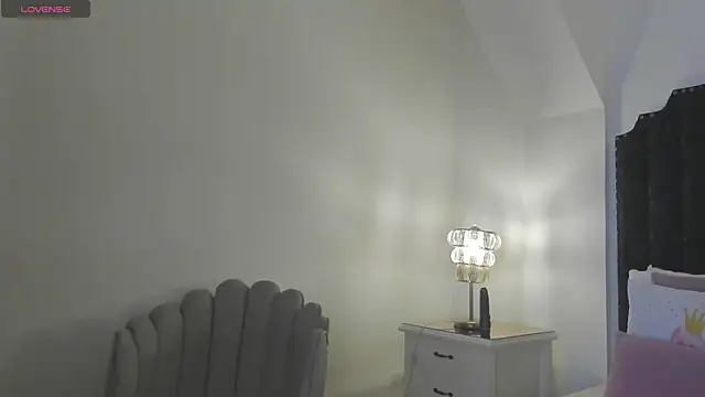 Snapshot of victoria_martinez_ chatting on February 24, 2026, 11:19 am victoria martinez online show from February 24, 2026, 11:19 am