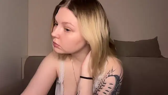 Ophelia Ritz online show from March 28, 2026, 9:14 pm