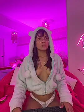 Snapshot of Kitty_madness chatting on February 16, 2026, 11:01 pm Kitty madness online show from February 16, 2026, 11:01 pm