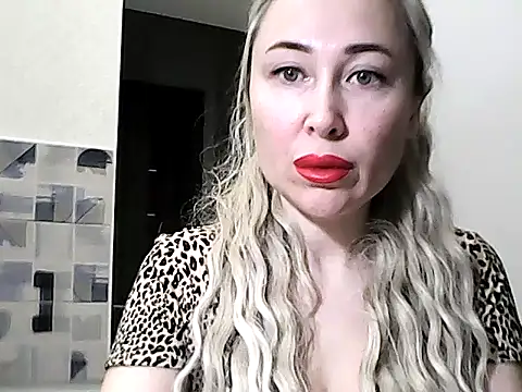 Snapshot of NanaGold2992 chatting on February 23, 2026, 4:32 am NanaGold2992 online show from February 23, 2026, 4:32 am