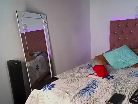 Snapshot of Tiffany_pussyhott chatting on February 3, 2026, 10:42 am Tiffany pussyhott online show from February 3, 2026, 10:42 am