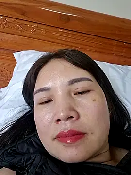 Snapshot of Coies_bidae chatting on February 8, 2026, 2:37 am Coies bidae online show from February 8, 2026, 2:37 am