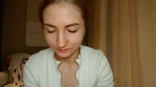 BluueSilk online show from February 4, 2025, 12:33 pm