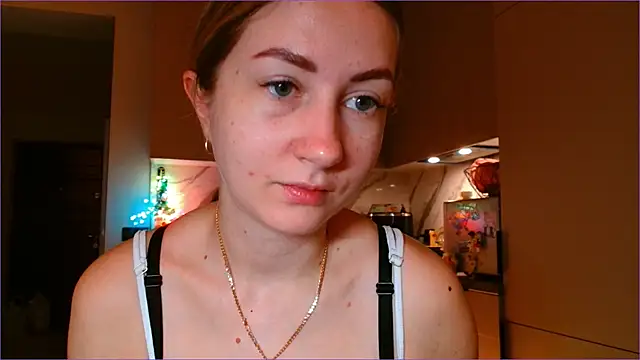 Snapshot of BluueSilk chatting on February 9, 2026, 6:39 am BluueSilk online show from February 9, 2026, 6:39 am