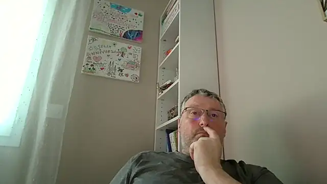 Snapshot of doudou310 chatting on February 28, 2026, 5:03 pm doudou310 online show from February 28, 2026, 5:03 pm