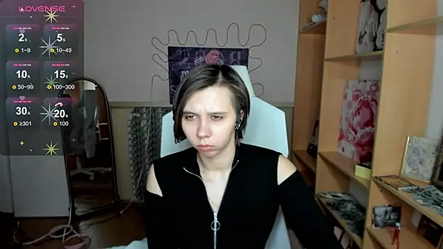 Scarlet Sirenn online show from February 24, 2026, 8:34 am