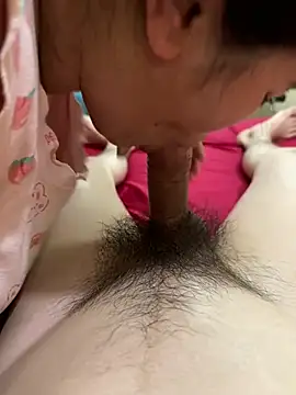 Snapshot of holl110 chatting on February 26, 2026, 3:22 pm holl110 online show from February 26, 2026, 3:22 pm