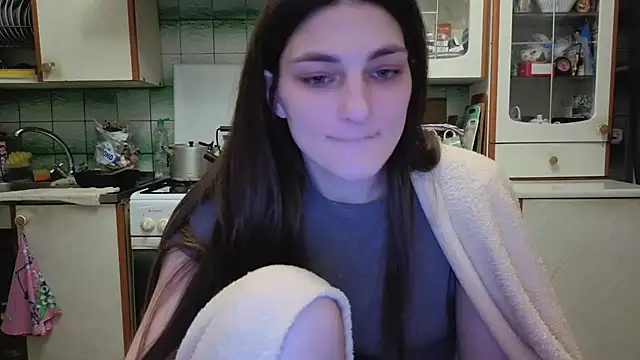 Snapshot of Helgamunn chatting on March 5, 2026, 6:26 pm Helgamunn online show from March 5, 2026, 6:26 pm